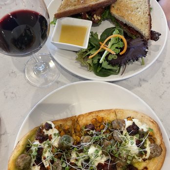 Parrish Family Vineyard - Wine Tasting Room Near Me - Paso Robles, California Parrish Family Vineyard - Wine Tasting Room Near Me - Paso Robles, California