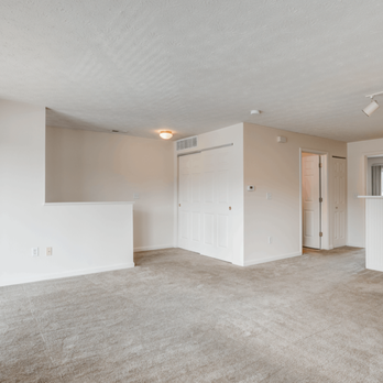 Ashton Pines Apartment Homes - Apartments Near Me - Elkhart, Indiana Ashton Pines Apartment Homes - Apartments Near Me - Elkhart, Indiana