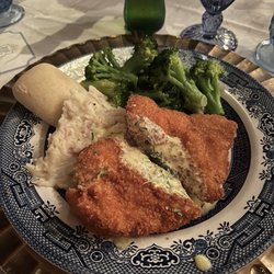 Tally-Ho Restaurant - Chicken Bearnaise