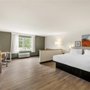 Spark by Hilton Freeport