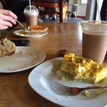 The Lost Bean - Cheddar and apple frittata, ham and cheddar quiche, iced zebra late - Coffee & Tea Near Me - Tustin, California