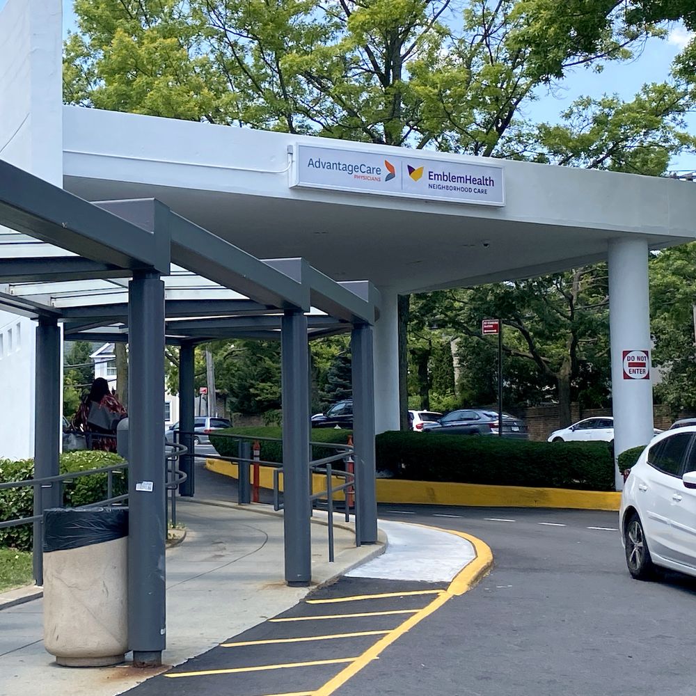 EMBLEMHEALTH NEIGHBORHOOD CARE CLOVE ROAD 1050 Clove Rd, Staten
