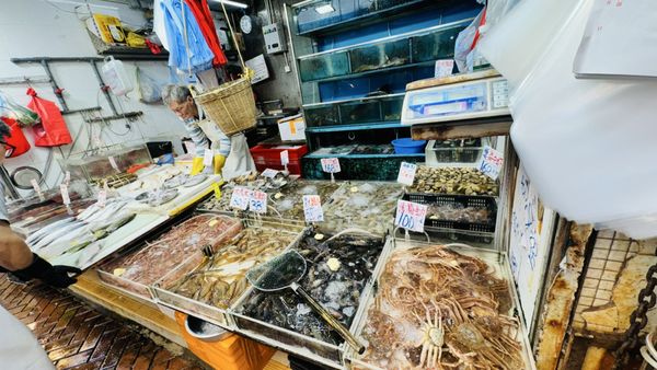 Ap Lei Chau Market and Cooked Food Market by null