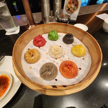 Paradise Dynasty - Specialty Dynasty, Xiao Long Bao, with 8 different flavors. - Chinese Near Me - Glendale, California Paradise Dynasty - Specialty Dynasty, Xiao Long Bao, with 8 different flavors. - Chinese Near Me - Glendale, California