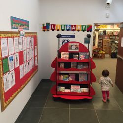 Mineola Memorial Library - Welcoming children section entrance