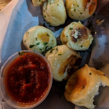 Bear Canyon Pizza - BEST garlic knots EVER - Pizza Near Me - Tucson, Arizona