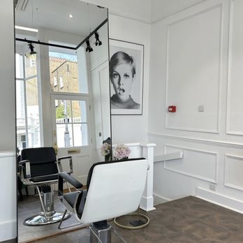 Hair Prive - Hair Privé Salon interior - Hair Salons Near Me - London, XGL Hair Prive - Hair Privé Salon interior - Hair Salons Near Me - London, XGL