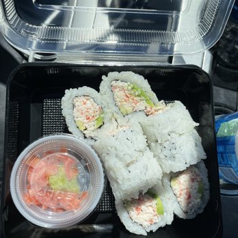 Tokyo Hana - Cali roll - Sushi Bars Near Me - Rowlett, Texas Tokyo Hana - Cali roll - Sushi Bars Near Me - Rowlett, Texas