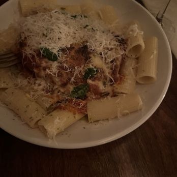 21 Greenpoint - New American Near Me - Brooklyn, New York