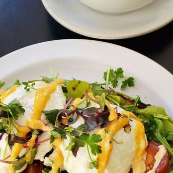 Wild Oak Cafe - Avocado toast with poached eggs and rainbow latte - Cafes Near Me - Glendale, California