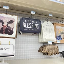 Tractor Supply - Inside