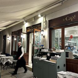 Le Café