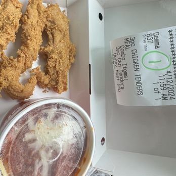 Jollibee - 3pc Chicken Tenders Combo - Fast Food Near Me - Los Angeles, California