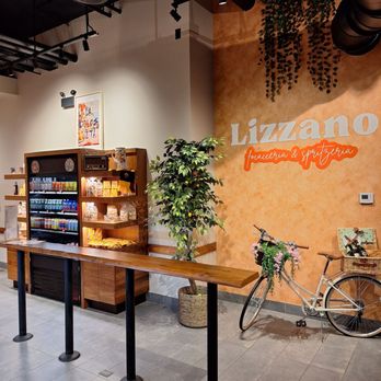 Lizzano - Italian Near Me - Chicago, Illinois