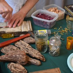 Cinch Art Space - Green Art classes using recycled materials.