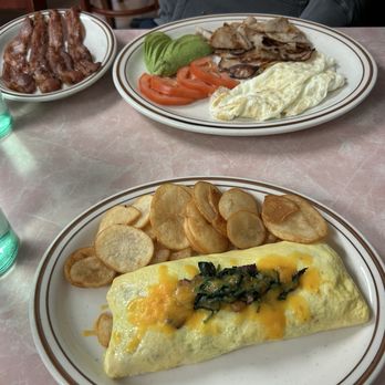 Pondfield Cafe - Egg White Special Plate and Build Make Your Own 3 items Omelet - Breakfast & Brunch Near Me - Bronxville, New York Pondfield Cafe - Egg White Special Plate and Build Make Your Own 3 items Omelet - Breakfast & Brunch Near Me - Bronxville, New York