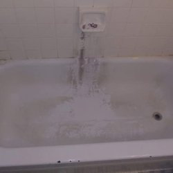 Leigh’s HouseKeeping