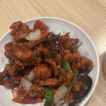 D Cuisine - General Tso's Chicken - Dim Sum Near Me - Chicago, Illinois