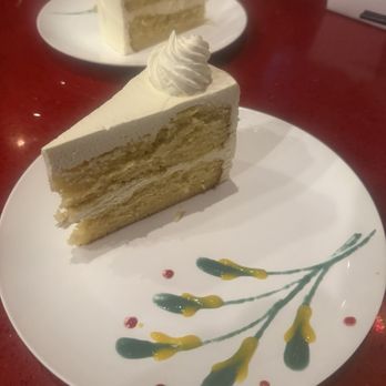 Au Lac - Cake - Vietnamese Near Me - Fountain Valley, California