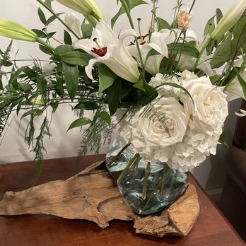 Fairfield Flowers - Still fresh and beautiful a week later! - Florists Near Me - Virginia Beach, Virginia Fairfield Flowers - Still fresh and beautiful a week later! - Florists Near Me - Virginia Beach, Virginia