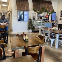Filo’s Mediterranean - Inside