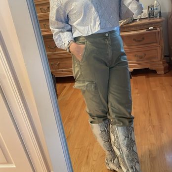 Crossroads Trading - Top - Women's Clothing Near Me - New York, New York