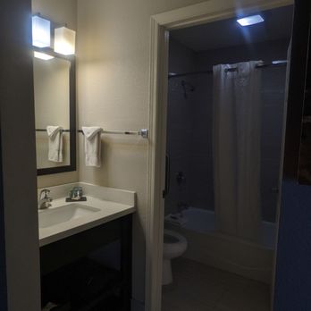 Best Western North Phoenix Hotel - Private bathroom area - Hotels Near Me - Phoenix, Arizona Best Western North Phoenix Hotel - Private bathroom area - Hotels Near Me - Phoenix, Arizona
