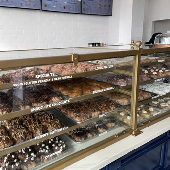 Parlor Doughnuts - Coffee & Tea Near Me - Huntington Beach, California