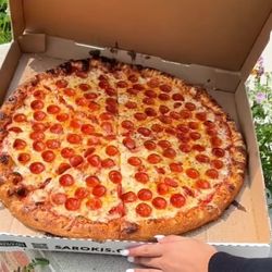 Saroki's Crispy Chicken & Pizza - NY pepperoni