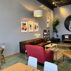 Kynda Coffee - Inside space overview