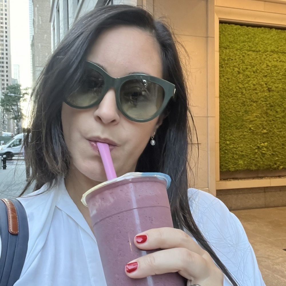 Juicy Cube - Superstar smoothie hits the spot - Juice Bars & Smoothies Near Me - New York, New York Juicy Cube - Superstar smoothie hits the spot - Juice Bars & Smoothies Near Me - New York, New York