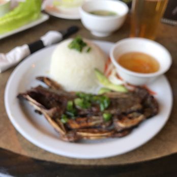 Ao Sen - Vietnamese Near Me - Albany, California
