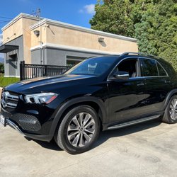 Lux Motor Cars And Leasing - 2022 MB GLE