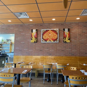Varee Asian Cafe & Bakery - Patisserie/Cake Shop Near Me - Wilson, North Carolina Varee Asian Cafe & Bakery - Patisserie/Cake Shop Near Me - Wilson, North Carolina