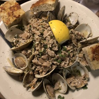 Joey Garlic's - Linguine Clam Sauce - Italian Near Me - Manchester, Connecticut Joey Garlic's - Linguine Clam Sauce - Italian Near Me - Manchester, Connecticut