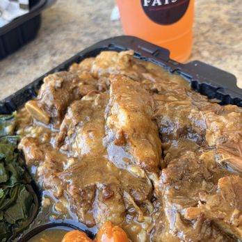 Fatsoz Kitchen - Oxtails and rice and gravy yam that kool aid on a hot day!!! Goes so fast!! - Soul Food Near Me - Suisun City, California Fatsoz Kitchen - Oxtails and rice and gravy yam that kool aid on a hot day!!! Goes so fast!! - Soul Food Near Me - Suisun City, California