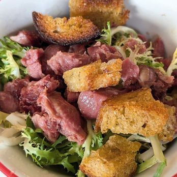 Bouillon Pigalle - Frisee Salad with Candied Poultry Gizzards - French Near Me - Paris, 75 Bouillon Pigalle - Frisee Salad with Candied Poultry Gizzards - French Near Me - Paris, 75