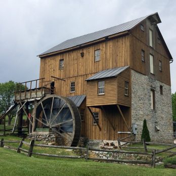 Wade's Mill - Mill - Specialty Food Near Me - Raphine, Virginia