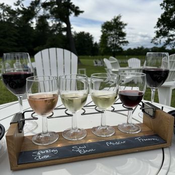 Tranquillity Vineyard & Winery - Wine Tasting Room Near Me - Middlebury, Connecticut Tranquillity Vineyard & Winery - Wine Tasting Room Near Me - Middlebury, Connecticut