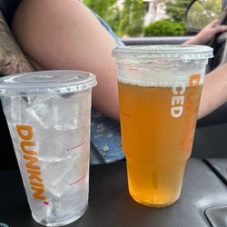 Dunkin' - The example of the lack of fucking tea in the cup