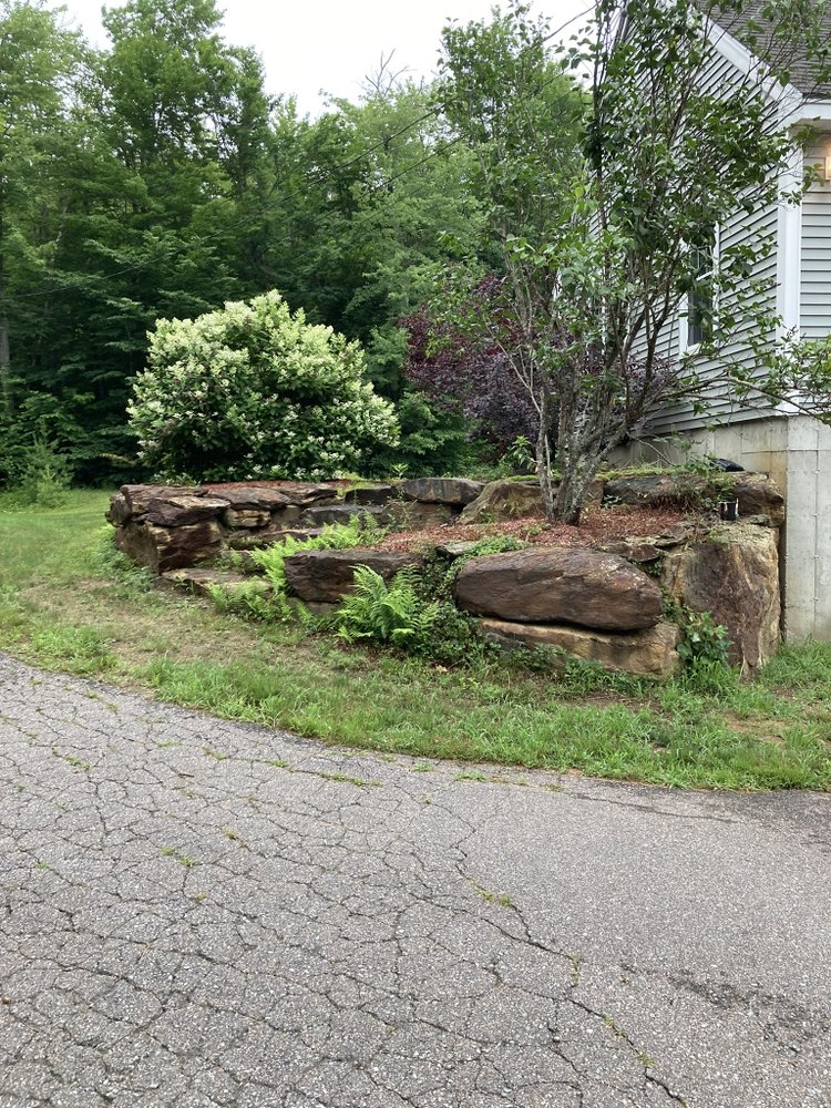 Slide of LAQ'S Property Management