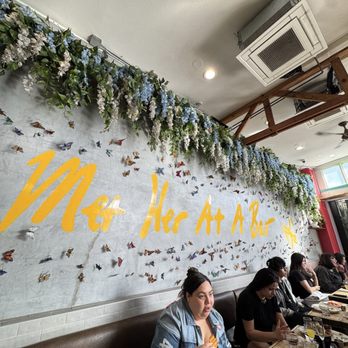 Met Her At A Bar - inside - Cafes Near Me - Los Angeles, California