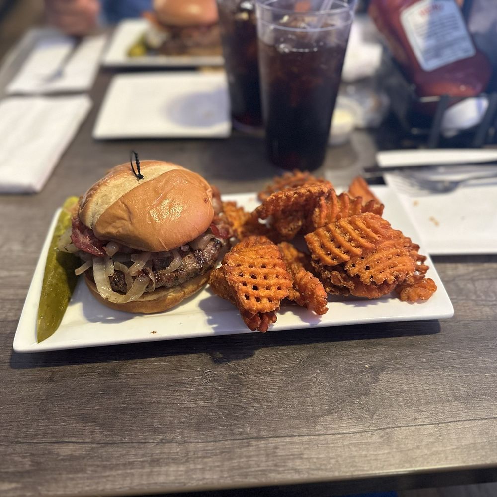 Blue & Gray Bar & Grill - Longstreet burger with sweet potato fries - Sports Bars Near Me - Gettysburg, Pennsylvania Blue & Gray Bar & Grill - Longstreet burger with sweet potato fries - Sports Bars Near Me - Gettysburg, Pennsylvania