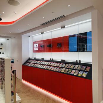 Nintendo San Francisco - Interior - Video Game Stores Near Me - San Francisco, California Nintendo San Francisco - Interior - Video Game Stores Near Me - San Francisco, California