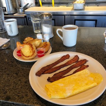 Liliha Bakery - 2egg breakfast. Extra butter roll if you don't order rice! - Bakeries Near Me - Honolulu, Hawaii