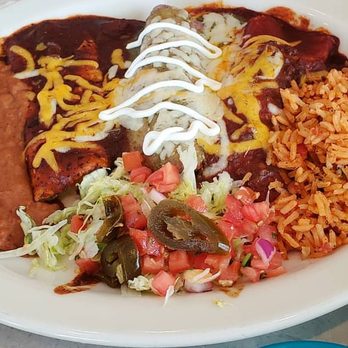Chuy's - Elvis Presley Memorial Combo - Tex-Mex Near Me - Lutz, Florida