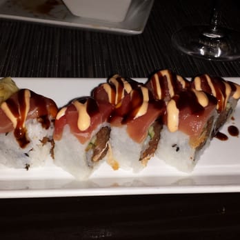 O-Ku - Tuna wrap roll..awesome! - Sushi Bars Near Me - Charleston, South Carolina O-Ku - Tuna wrap roll..awesome! - Sushi Bars Near Me - Charleston, South Carolina