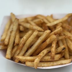 Leo’s Smash Burgers & Dogs - Regular fries