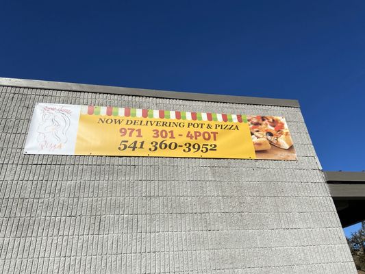 Marie Janes Cannabis Connection