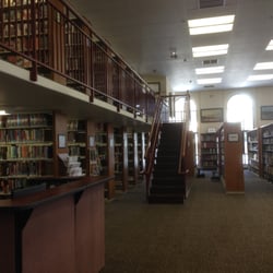 Port Chester-Ryebrook Public Library - Interior shelving & books